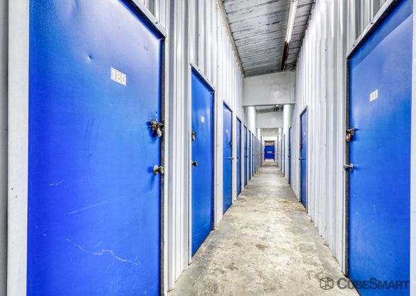 CubeSmart Self Storage - 300 East Little York - TX - 300 East Little York Road