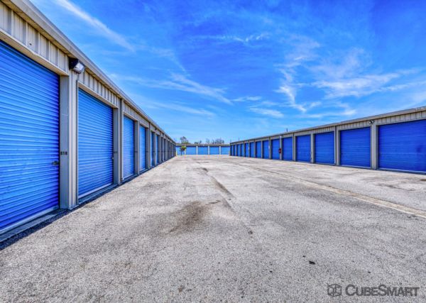 CubeSmart Self Storage - 300 East Little York - TX - 300 East Little York Road