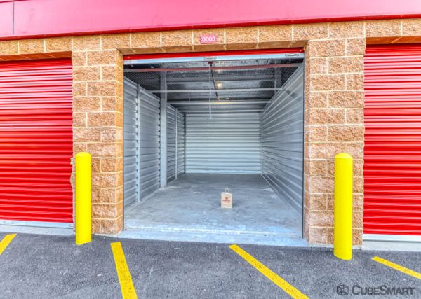 CubeSmart Self Storage NY Farmingdale Bi County Blvd - 505 Bi County Boulevard