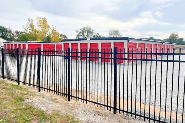 Red Haven Storage - 2401 Charlotte Avenue
