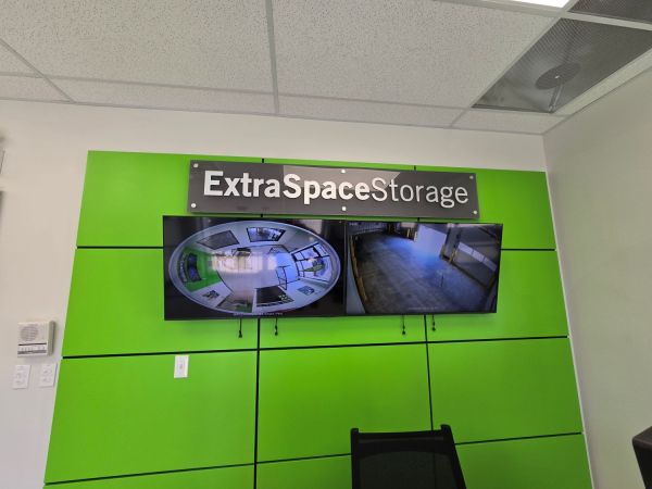 Extra Space Storage - 6777 - Chicago - 4343 S Ashland Ave - 4343 South Ashland Avenue