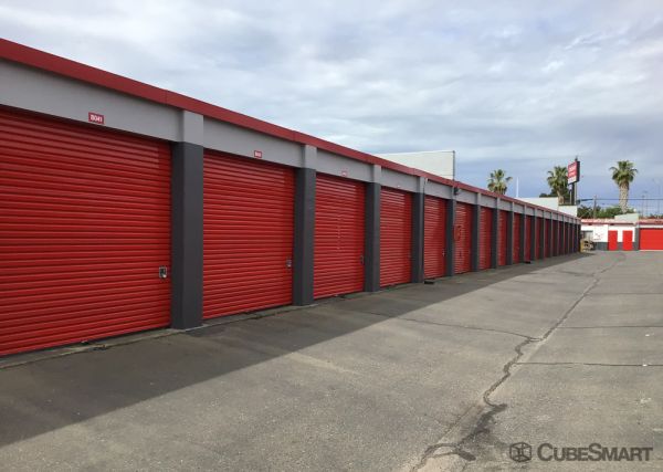 CubeSmart Self Storage CA Sacramento Stockton Blvd - 5443 Stockton Boulevard