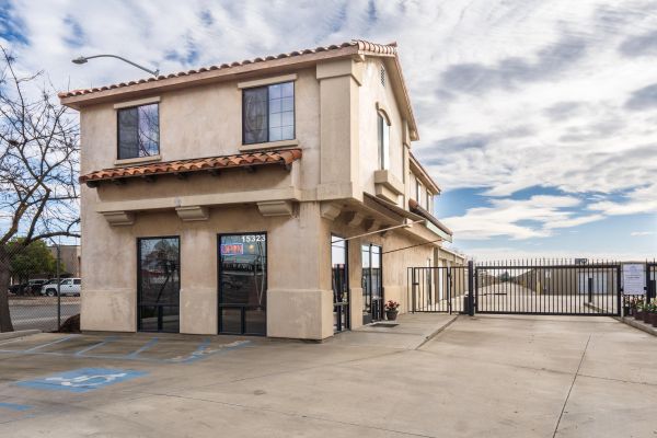 Mid Valley Storage - Noble - 15323 East Noble Avenue