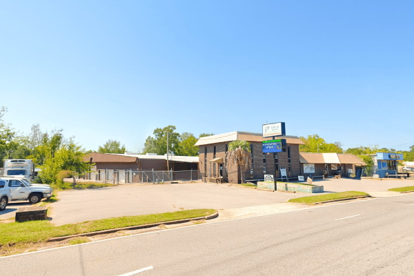 The Poplar Building - 1909 Montgomery Highway