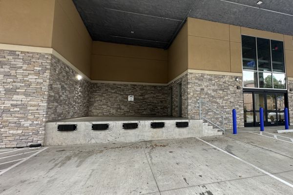 SmartStop Self Storage - Houston - 3130 Southwest Fwy - 3130 Southwest Freeway