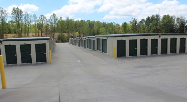 AAA Storage World - Hendersonville - 730 Sugarloaf Road