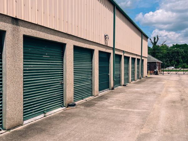 Square Space Storage - Baton Rouge 12850 - 12850 Florida Boulevard