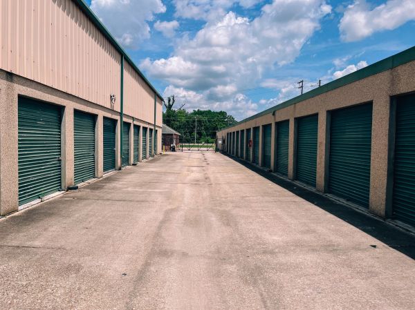 Square Space Storage - Choctaw - 13030 South Choctaw Drive