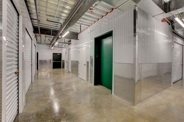 Towne Storage Sunset - 655 East Sunset Road