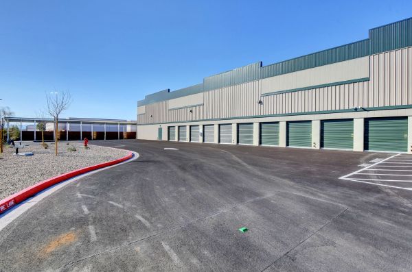 Towne Storage Sunset - 655 East Sunset Road