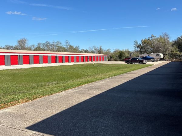 10 Federal Storage - Hwy 6 - 15442 Highway 6