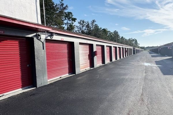 Public Storage - Weeki Wachee - 6400 Oregon Chickadee Rd - 6400 Oregon Chickadee Rd