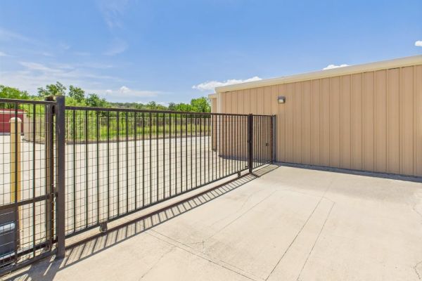 Iron Cactus Storage - 2955 U.S. 281