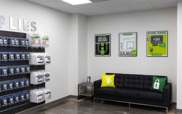 Space Shop Self Storage - Lilburn - 1009 Oak Road Southwest