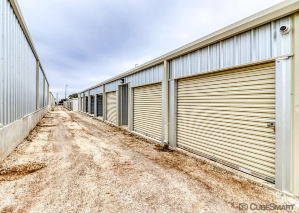 CubeSmart Self Storage - Lakehills - 9101 Farm to Market Road 1283