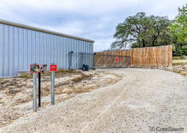 CubeSmart Self Storage - Lakehills - 9101 Farm to Market Road 1283