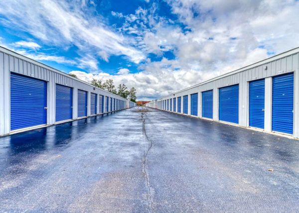 Devon Self Storage Novi, Michigan - 24985 Haggerty Road
