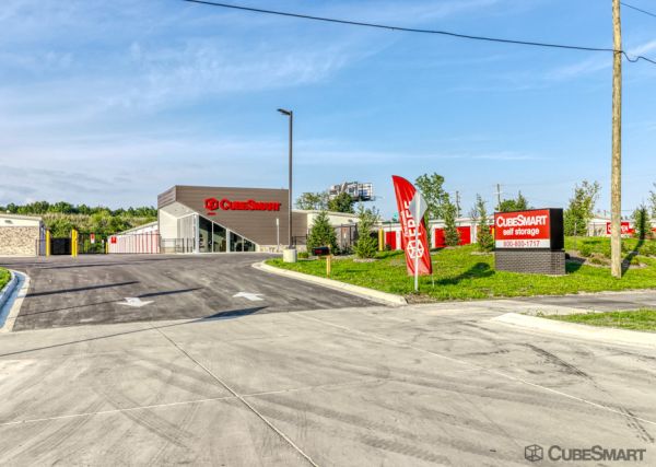 CubeSmart Self Storage MI Romulu Northline Rd - 37270 Northline Road