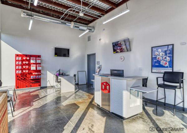 CubeSmart Self Storage MI Romulu Northline Rd - 37270 Northline Road