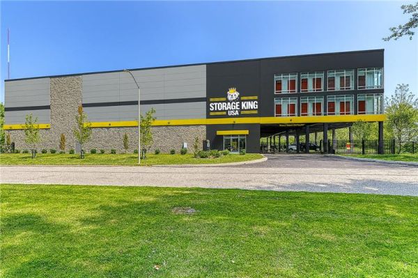Storage King USA - 184 - Mt. Kisco, NY - Radio Circle Dr. - 140 Radio Circle