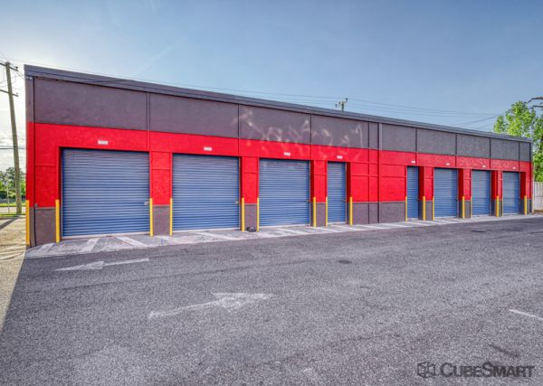 CubeSmart Self Storage - 2529 Kenilworth Ave - MD - 2529 Kenilworth Avenue