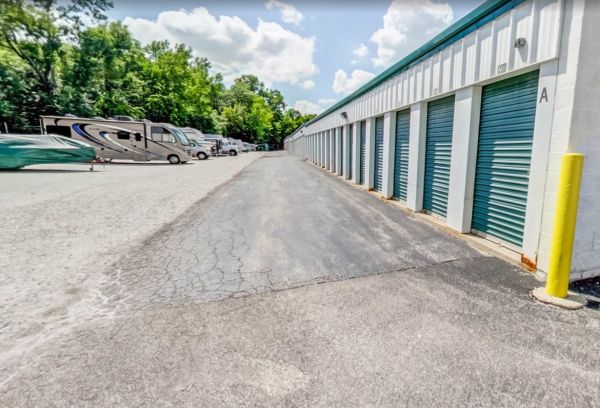 Oakbrook Storage - 0S680 Highway 83