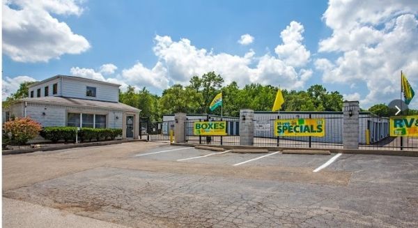 Oakbrook Storage - 0S680 Highway 83