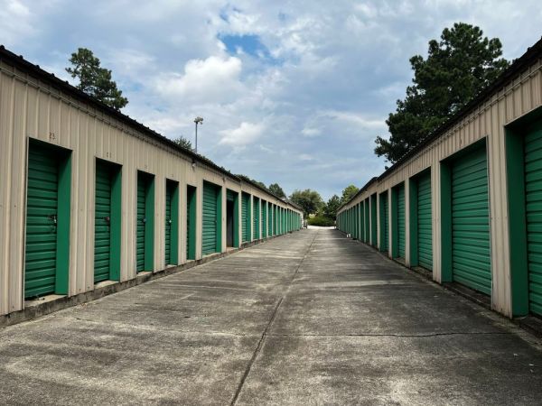 Squadron Storage - 109 Woodcrest Boulevard