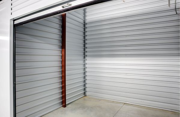 Storage King USA - 102 - Seguin, TX - 1842 I-10 - 1842 Interstate 10