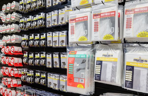 Storage King USA - 102 - Seguin, TX - 1842 I-10 - 1842 Interstate 10