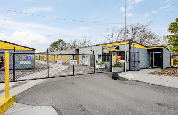 Storage King USA - 157 - Baytown ,TX. - Cedar Bayou - 1411 West Cedar Bayou Lynchburg Road