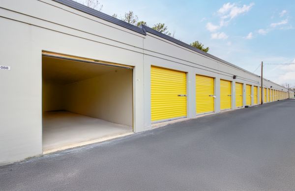 Storage King USA - 157 - Baytown ,TX. - Cedar Bayou - 1411 West Cedar Bayou Lynchburg Road