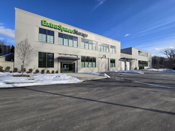 Extra Space Storage - 5037 - Northville - Mill St - 42975 Mill Street