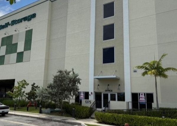 Extra Space Storage - 5004 - Fort Lauderdale - 1375 Progresso Dr - 1375 Progresso Drive