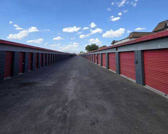 Extra Space Storage - 5007 - Las Vegas - E Lake Mead Blvd - 4490 East Lake Mead Boulevard