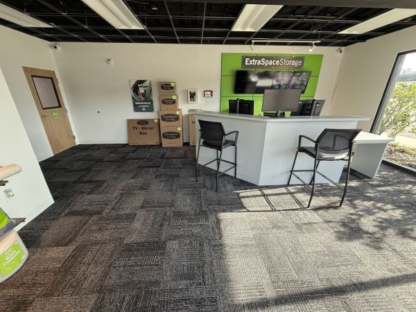 Extra Space Storage - 6755 - Tampa - E Busch Blvd - 4848 East Busch Boulevard