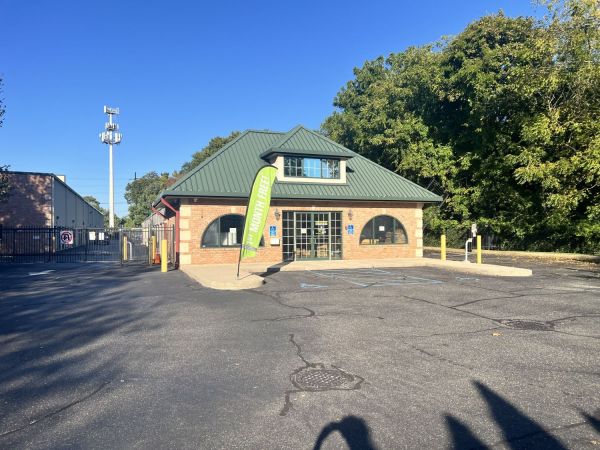 Extra Space Storage - 6992 - Oakdale - Montauk Hwy - 1625 Montauk Highway