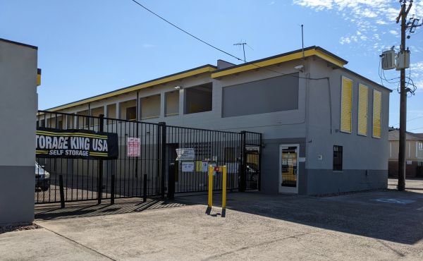 Storage King USA - 063 - Houston, TX - Long Point Rd - 7723 Long Point Road