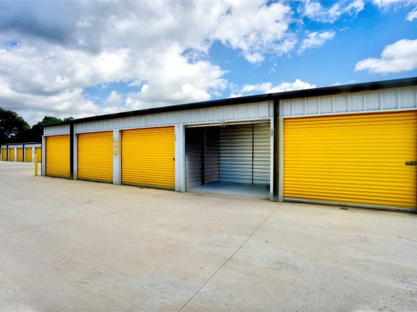Storage King USA - 183 - Conroe, TX - Hwy 242 - 17944 Texas 242