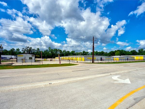 Storage King USA - 183 - Conroe, TX - Hwy 242 - 17944 Texas 242