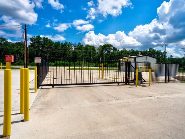 Storage King USA - 183 - Conroe, TX - Hwy 242 - 17944 Texas 242