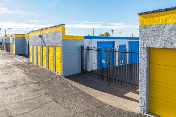 Storage King USA - 049 - Tucson, AZ - N. 1st Ave - 2825 North 1st Avenue