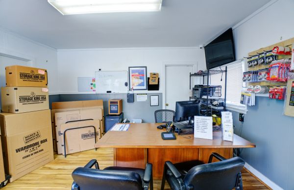Storage King USA - 059 - Knoxville, TN - Clinton Hwy - 6001 Clinton Highway