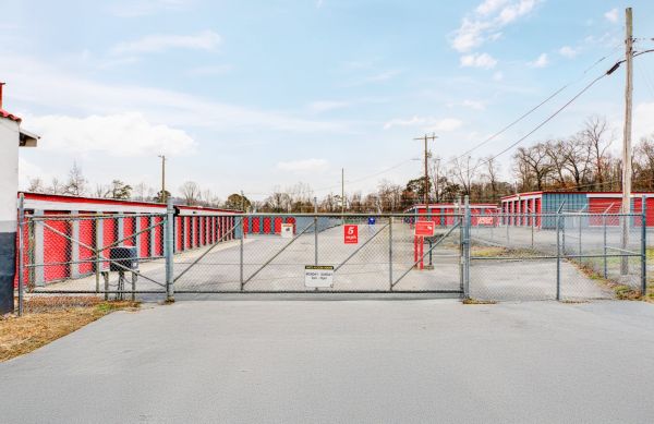 Storage King USA - 059 - Knoxville, TN - Clinton Hwy - 6001 Clinton Highway