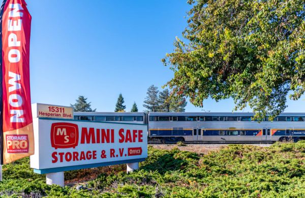 Mini Safe Storage & RV - 15311 Hesperian Boulevard