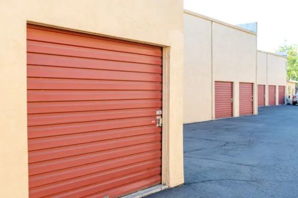 Security Self Storage - 219 Walnut Street