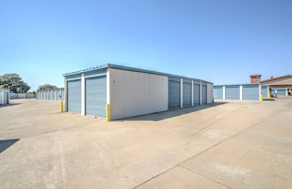 Joiner Parkway Self Storage - 108 Joiner Parkway
