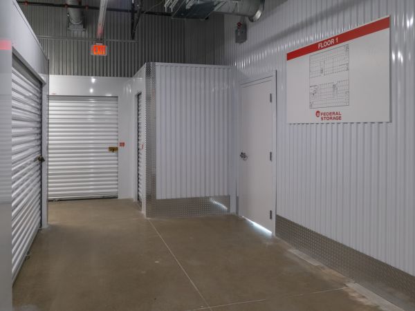 10 Federal Storage - E US 290, Bldg 200 - 3975 U.S. 290
