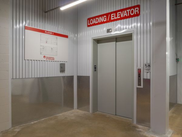 10 Federal Storage - E US 290, Bldg 200 - 3975 U.S. 290
