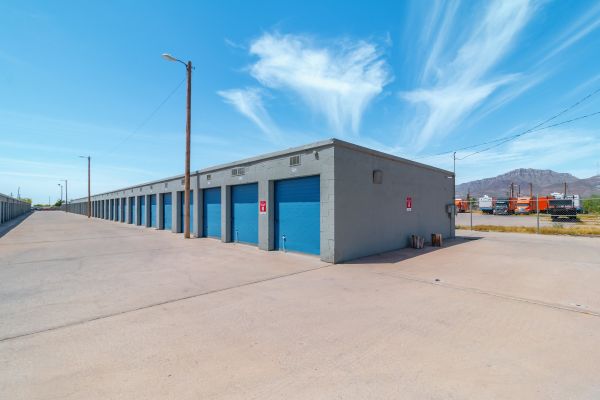 10 Federal Storage - Lexington Dr - 5823 Lexington Drive